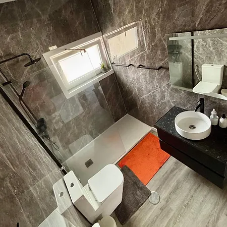 Charming 2-bedroom In Arcozelo-aguda Apartment